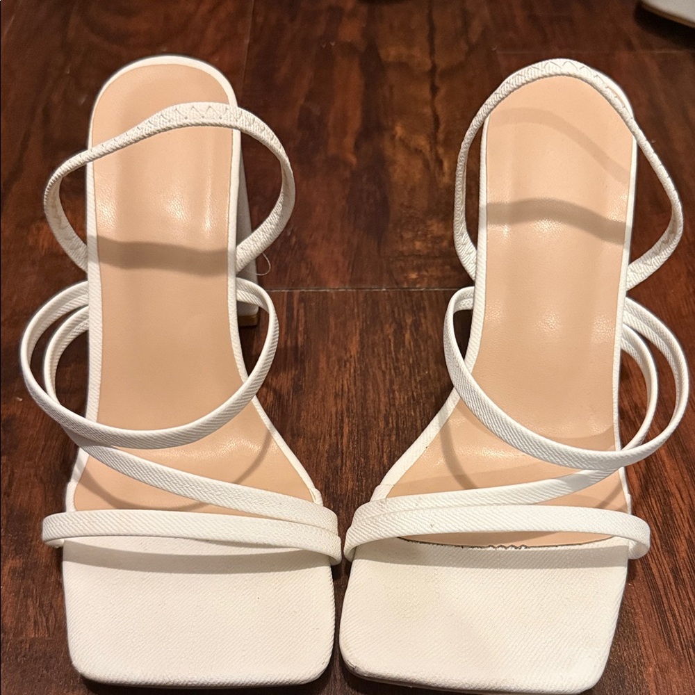 Elegant White Strappy Block Heel Sandals
